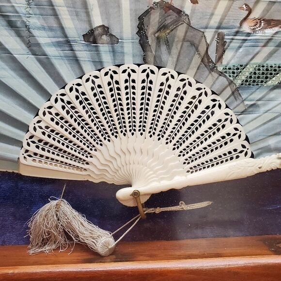 Vintage Framed Asian Chinese Fan Woodland Water Fowl Shadowbox - Picture 10 of 11